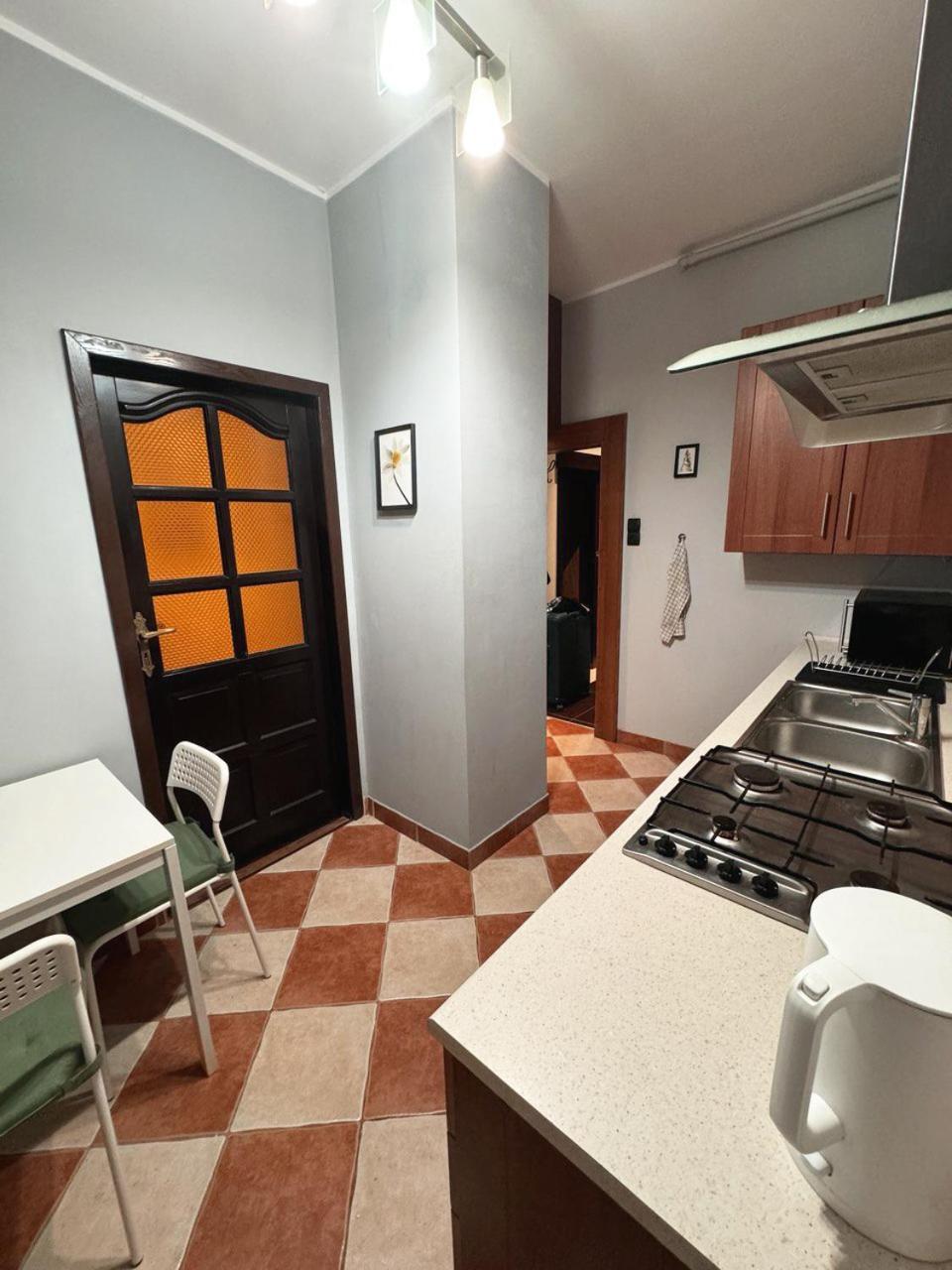 2-Room Apartment In The City Center Poznań Exterior foto